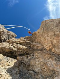 Daysi free-hanging on the Torre Stabeler rappel