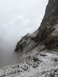 Snow-covered descent trail from Rifugio Bergamo