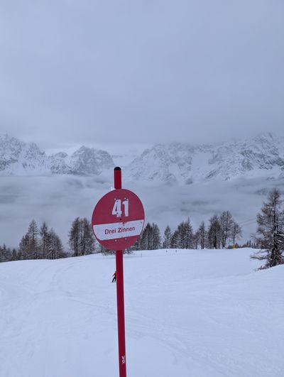 tre cime tre cime run sign