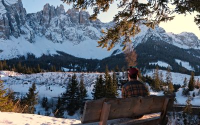Hero view of Lago di Carezza from one of the benches overlooking the lake.